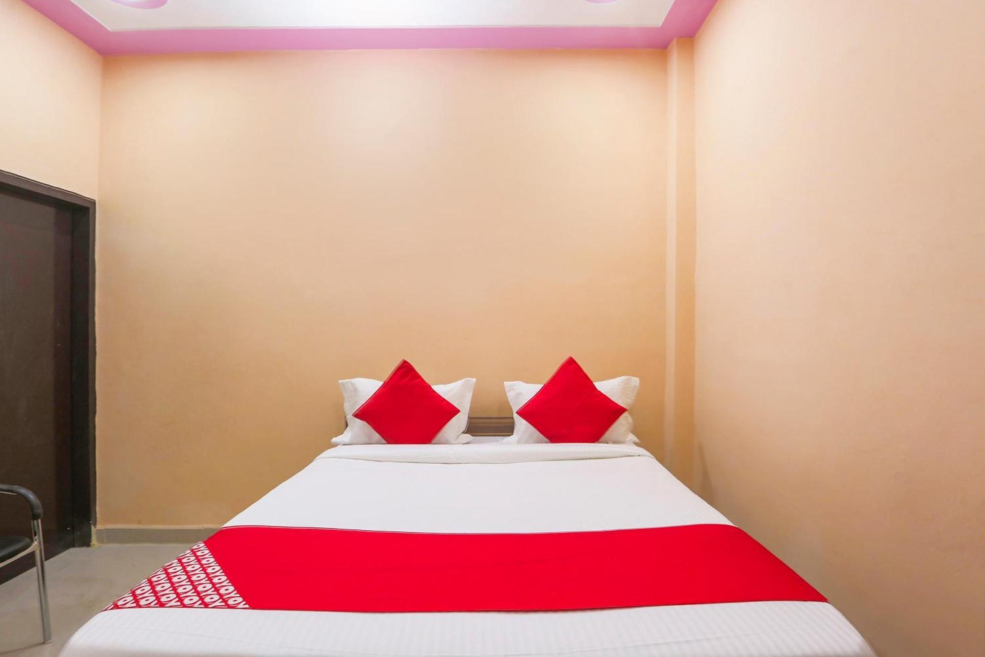 Hotel O Royal Villa Gurgáon Kültér fotó